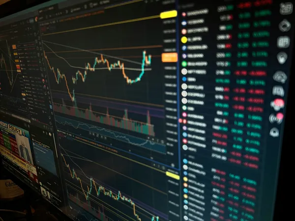 Data analytics dashboard